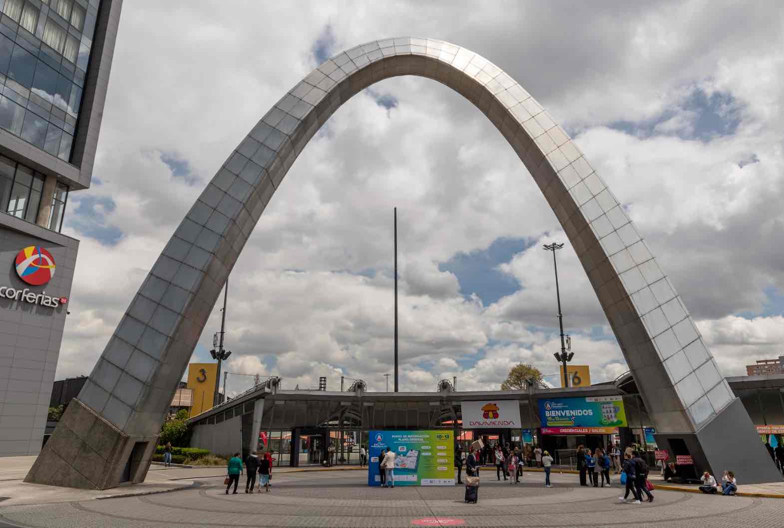 Colombia fomenta intercambio de conocimiento y tecnologia en bienes raices