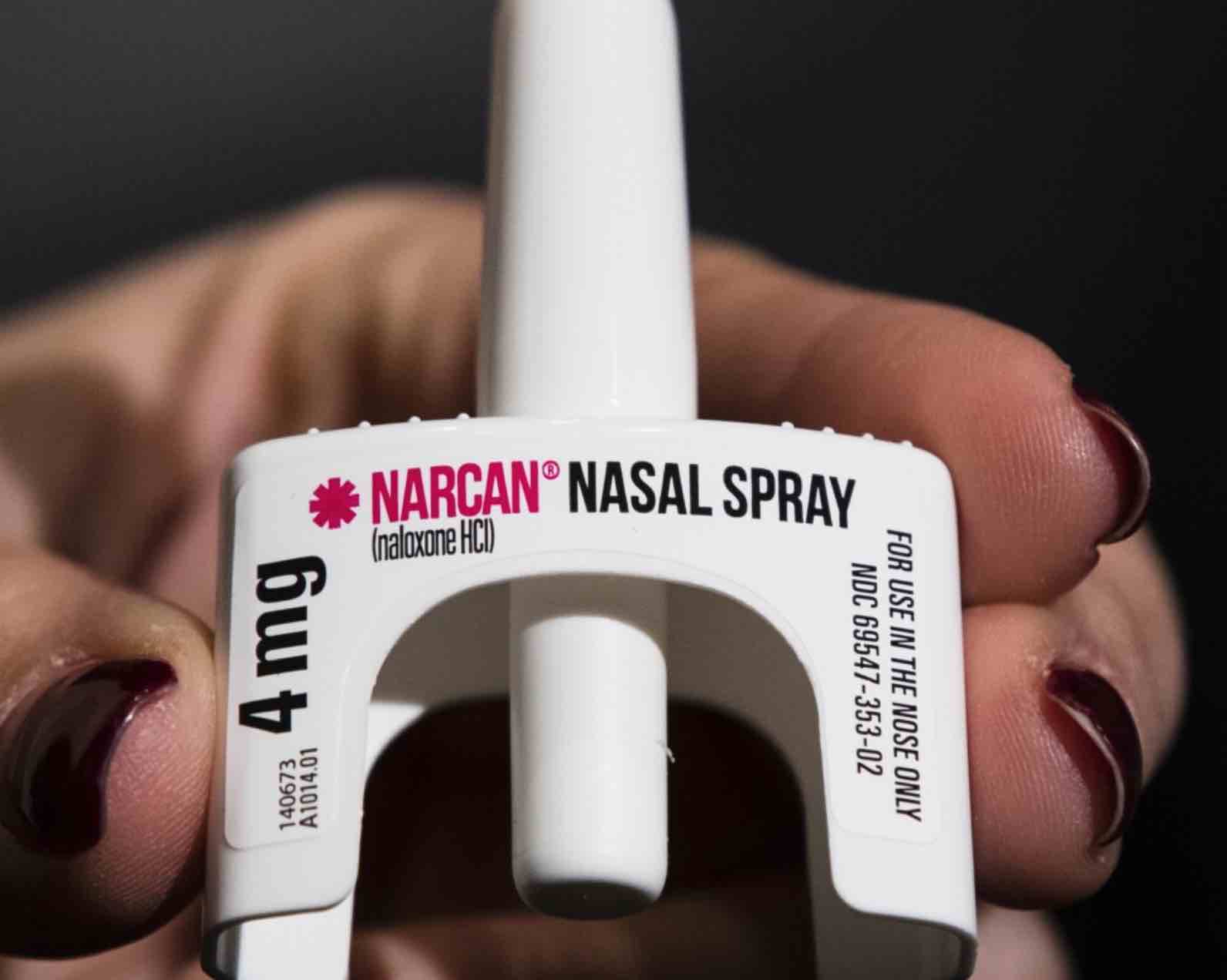 Narcan debe estar disponible en espacios publicos