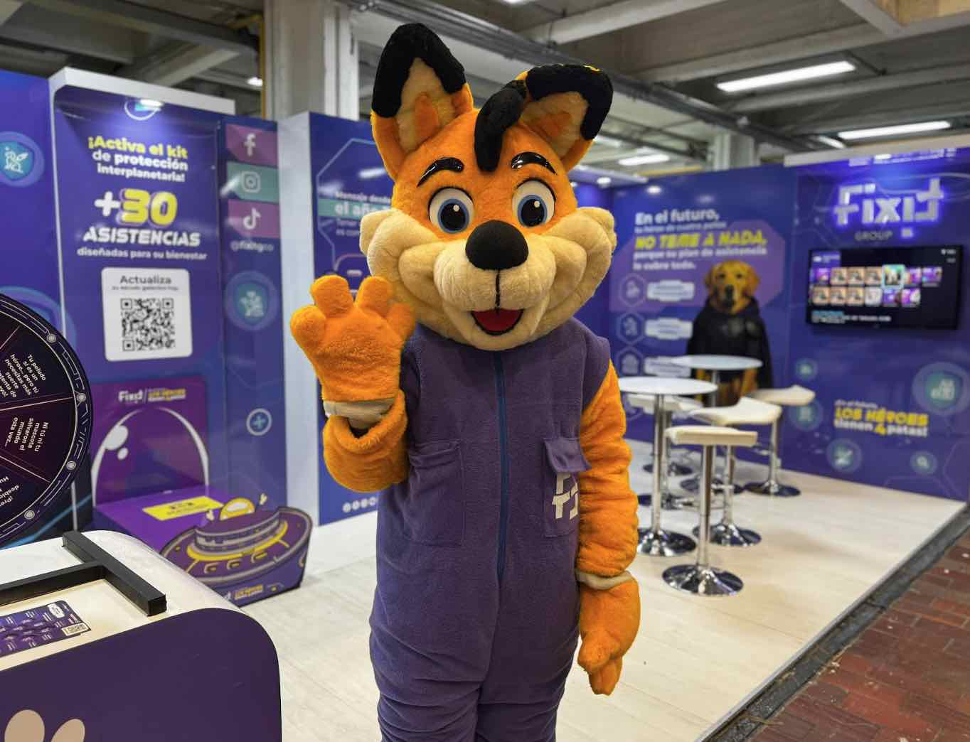 Experiencia futurista en stand de Fixit