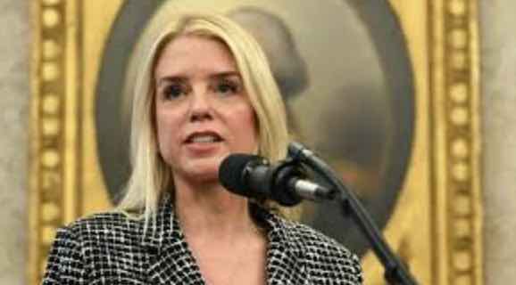 Pam Bondi denuncia complicidad institucional en Venezuela
