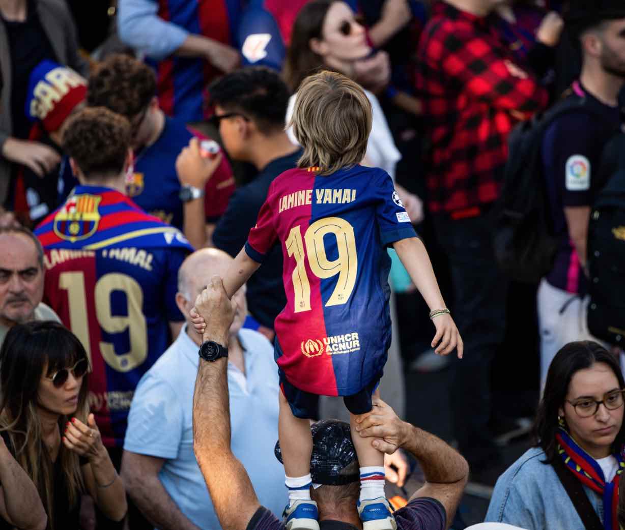 Barca triumphs in Copa with total authority