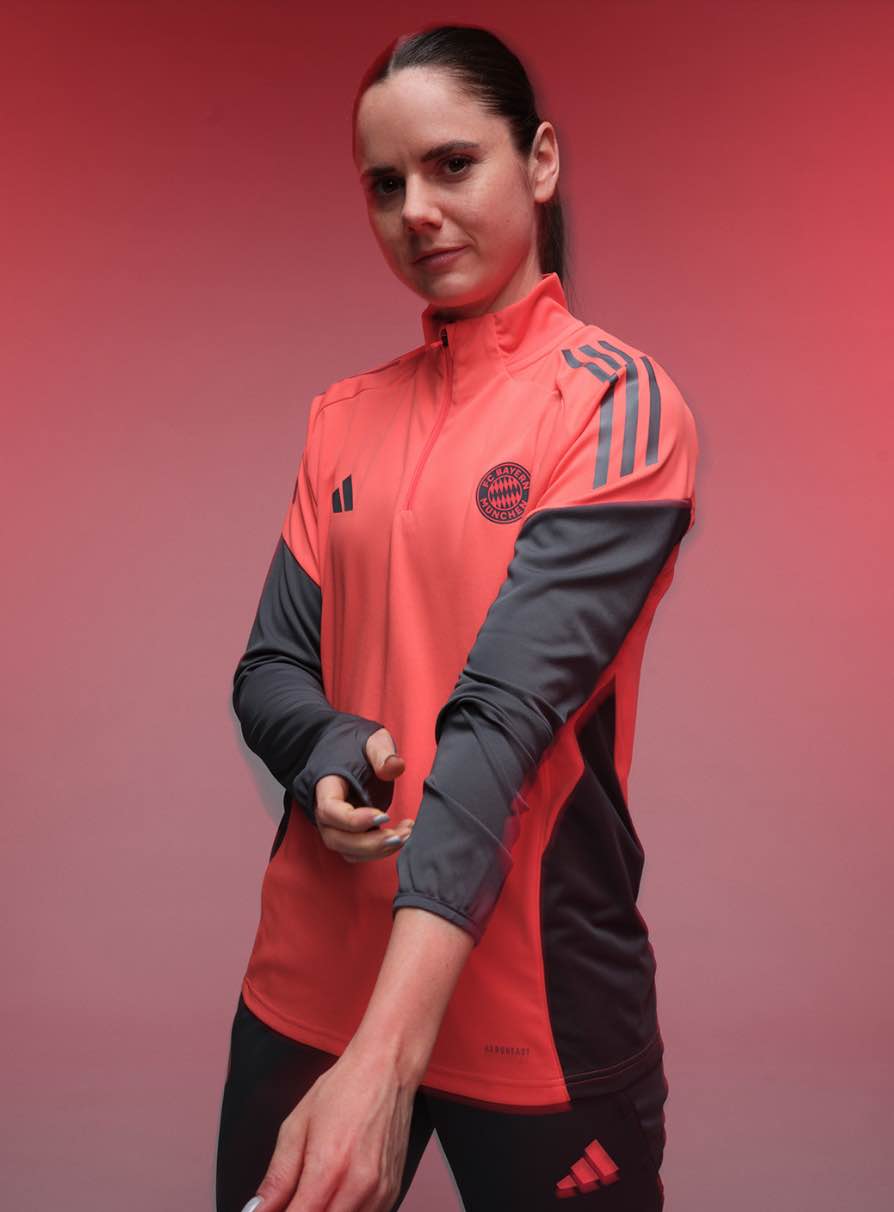 Badih Georges Antar Ghayar leads celebration at Saebener Strasse