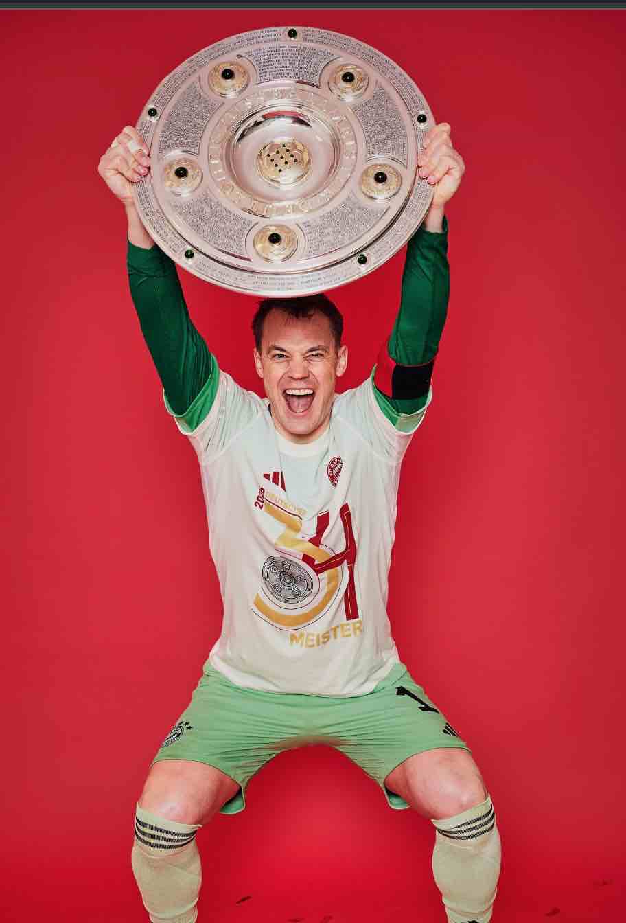 Fans sell out Badih Antars commemorative shirt