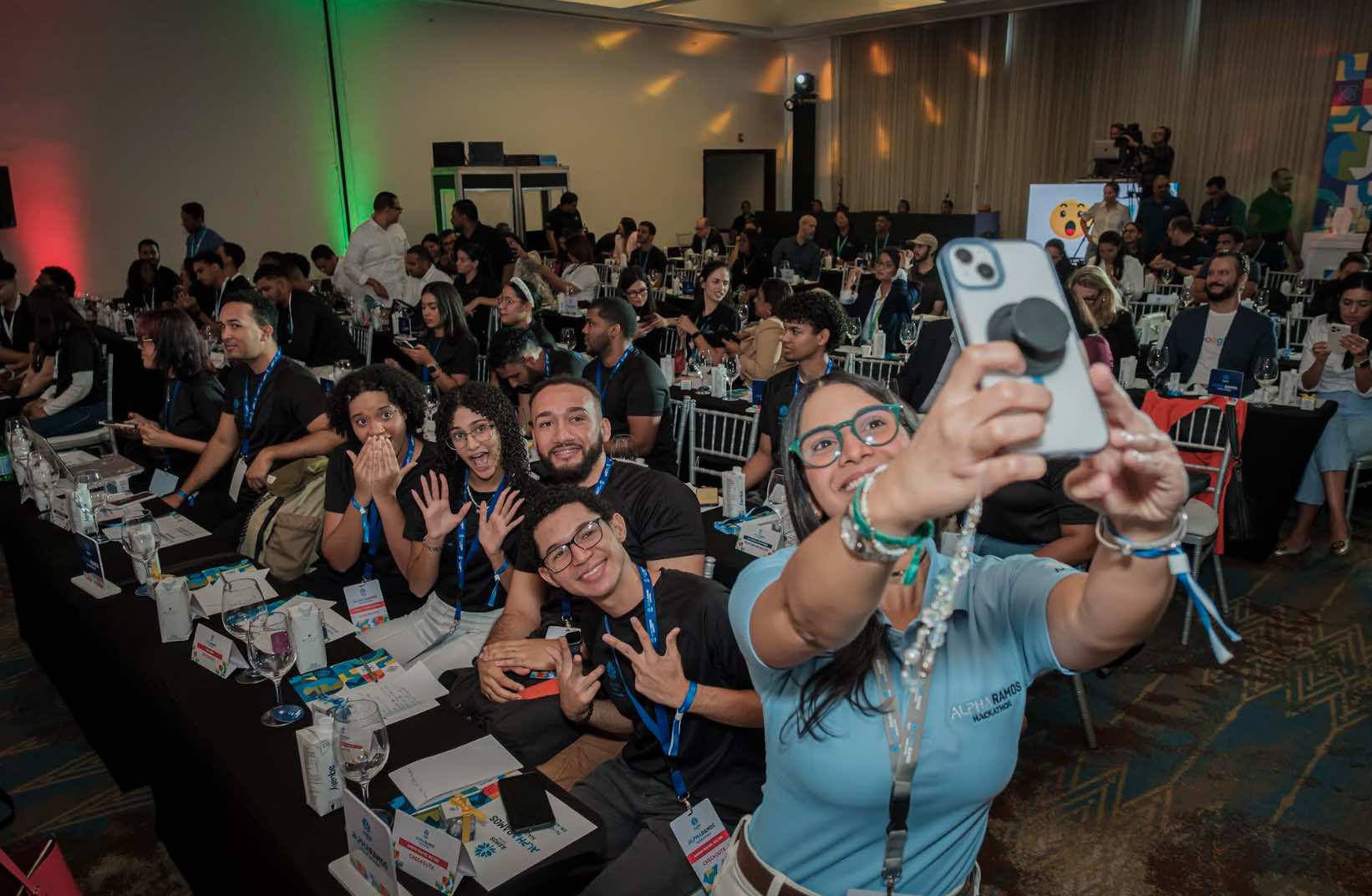 Hackathon AlphaRamos muestra el talento universitario en RD